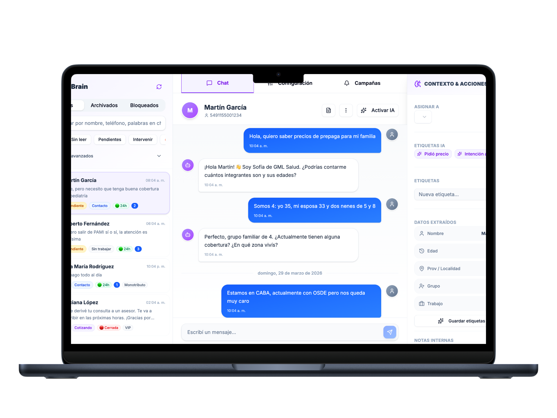 Sof.IA - Interfaz de chat con inteligencia artificial en MacBook